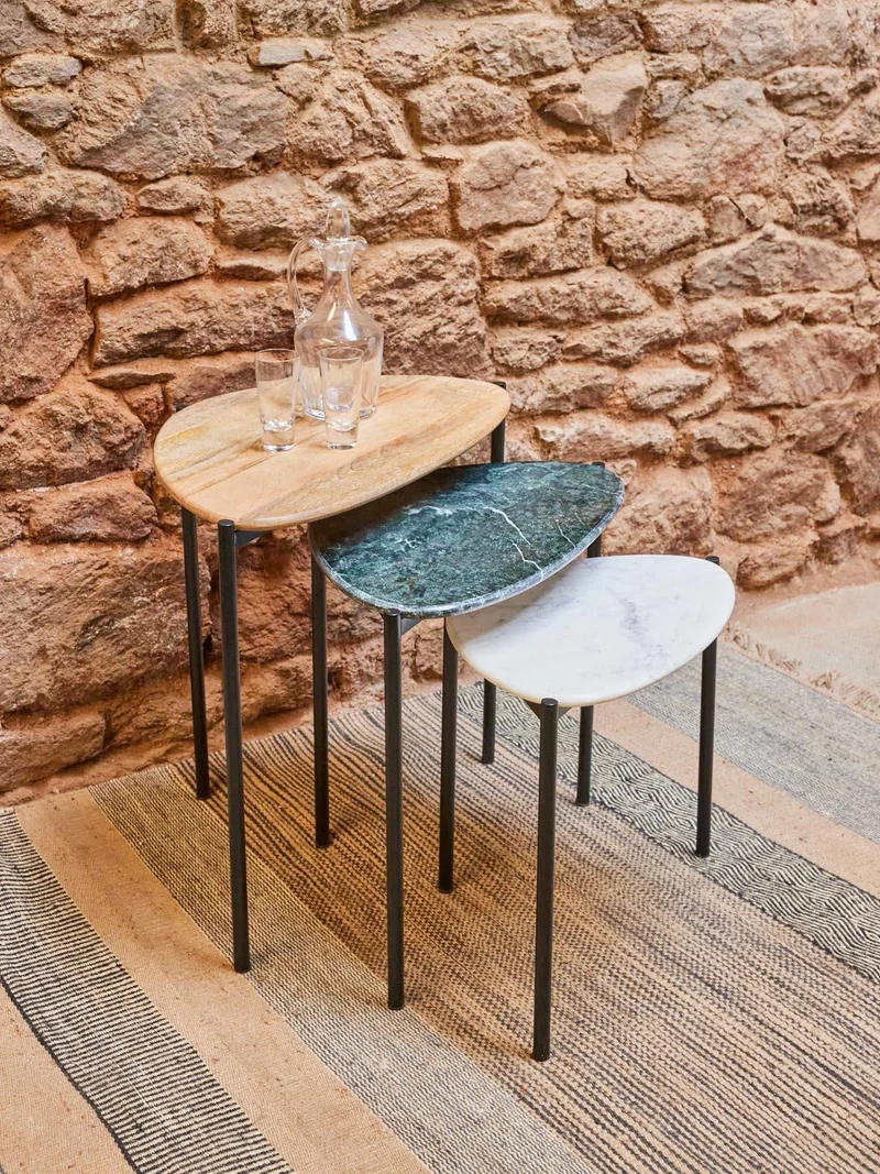 Barbara, les tables gigognes en marbre N°113