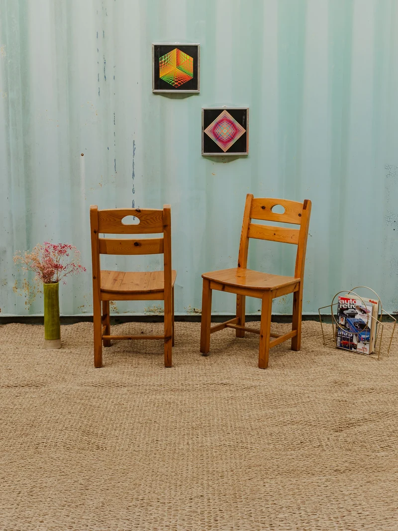 Claude, la paire de chaises en bois N°852