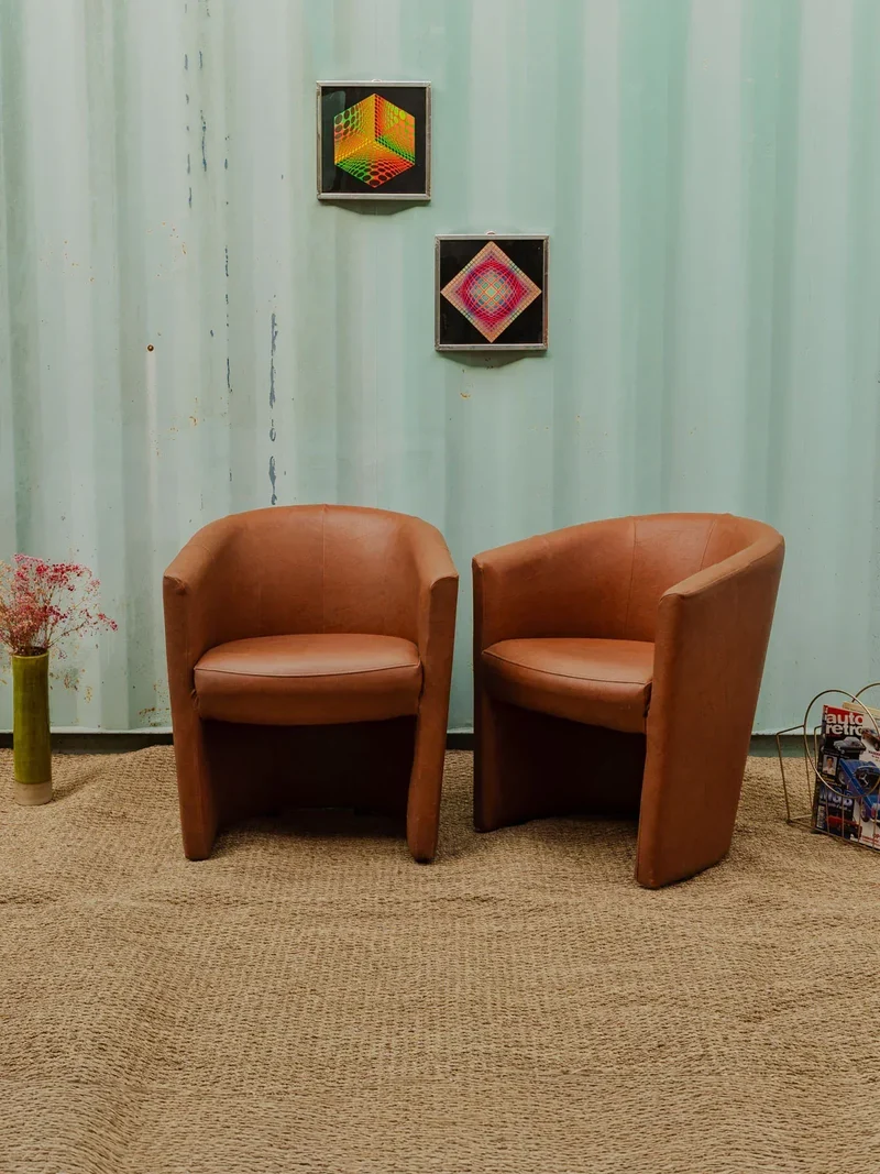 Jakob, le fauteuil marron en simili cuir N°729
