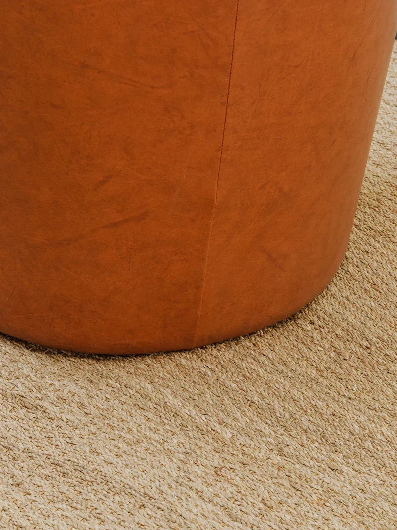 Jakob, le fauteuil marron en simili cuir N°729