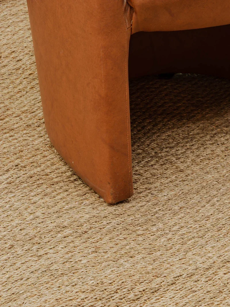 Jakob, le fauteuil marron en simili cuir N°729