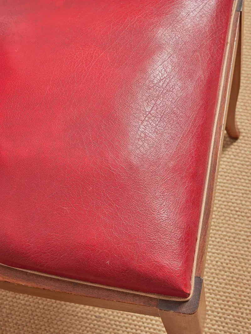 Alma, le lot de 6 chaises en skaï N°1080
