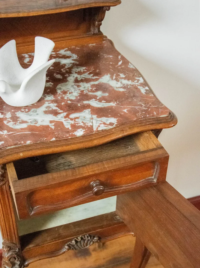 Odile, la table de chevet en bois N°606