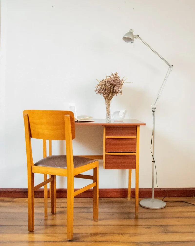 Yvan, le bureau en bois N°445