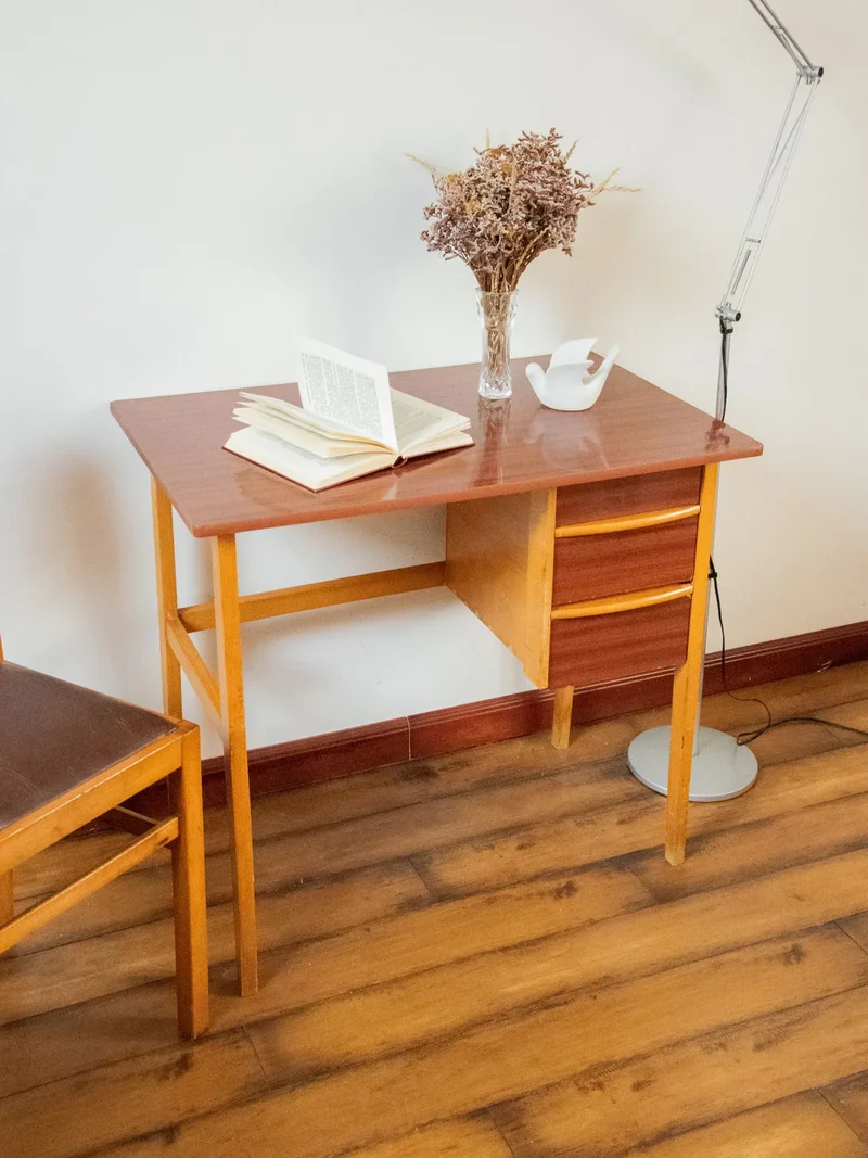 Yvan, le bureau en bois N°445