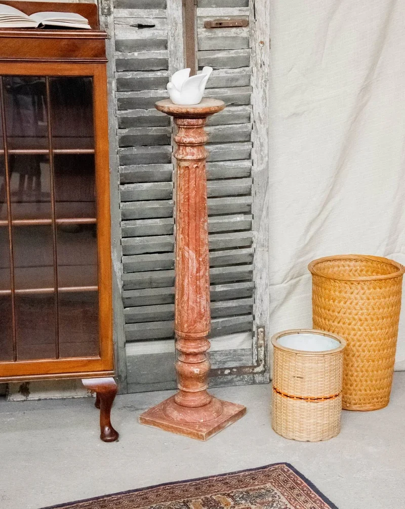 Francine, la colonne en bois N°731