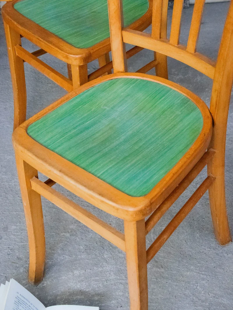 Claude, le lot de 6 chaises en bois N°839