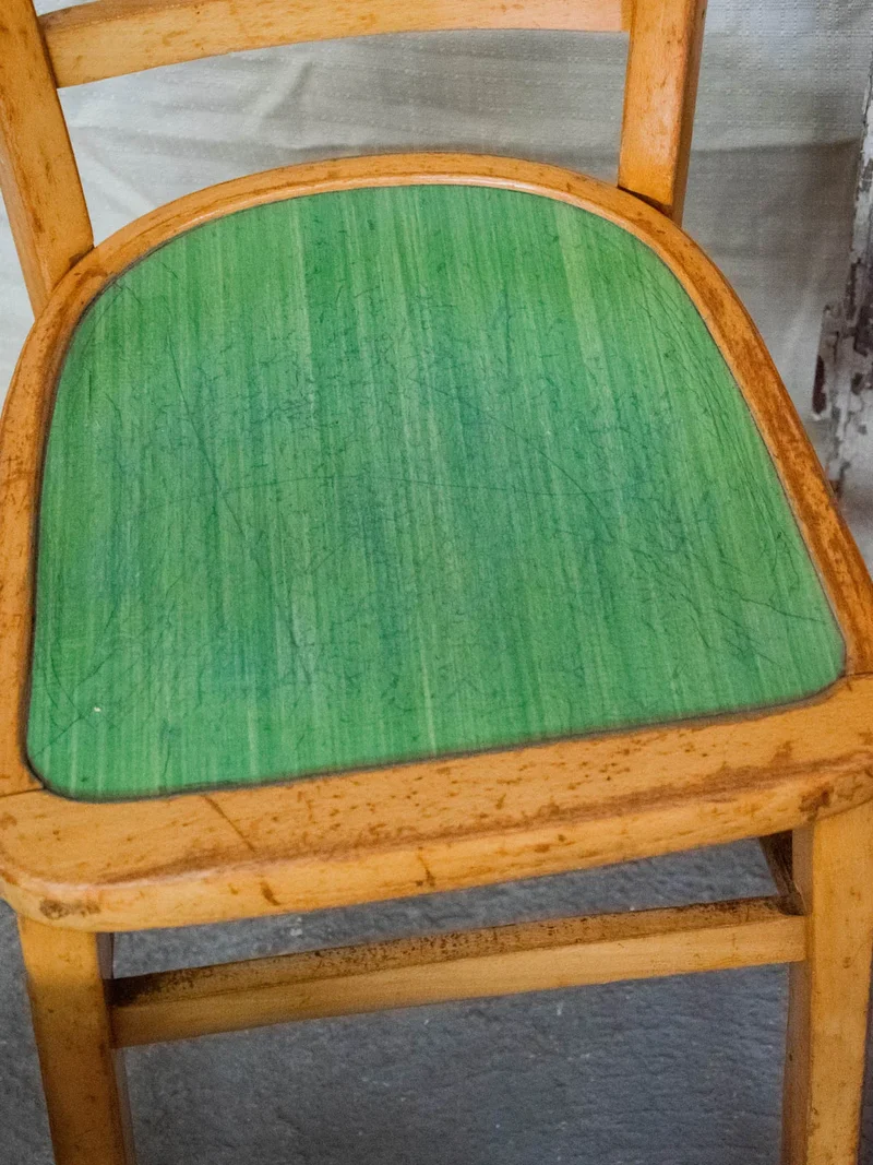 Claude, le lot de 6 chaises en bois N°839