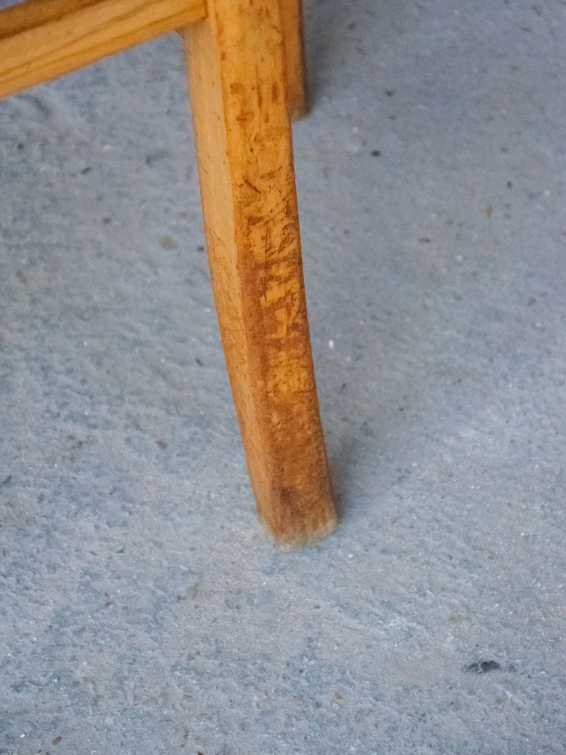 Claude, le lot de 6 chaises en bois N°839