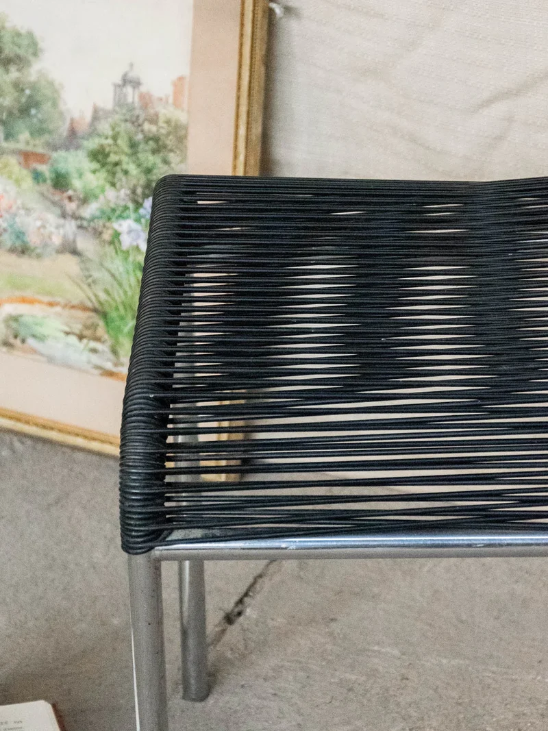Axel, le tabouret en métal N°548