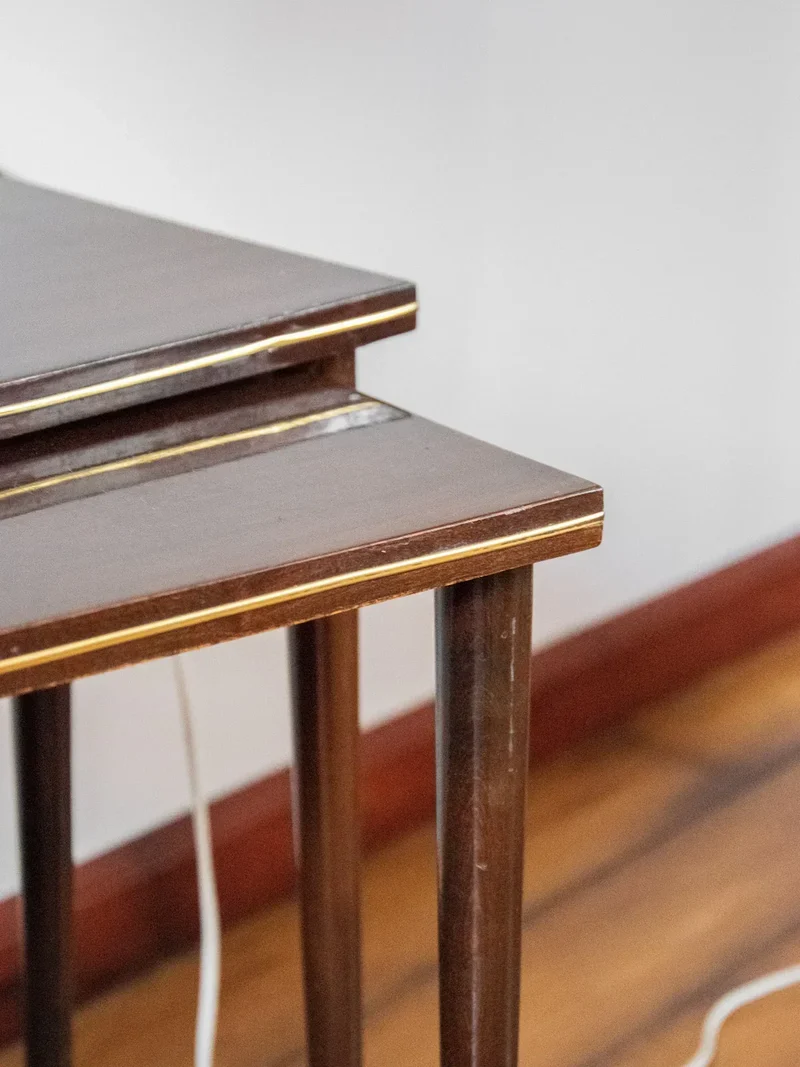Barbara, les tables gigognes en bois N°99