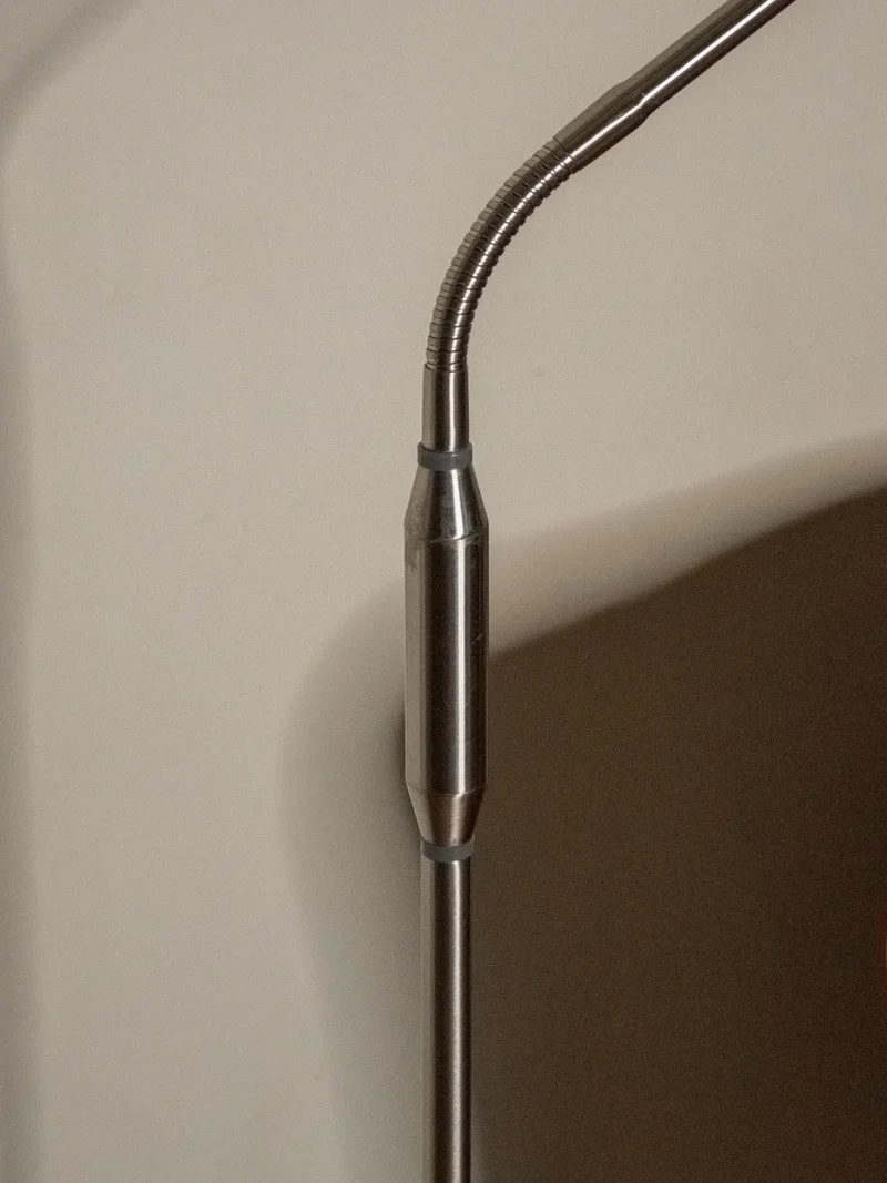 Julien, le lampadaire en métal N°237