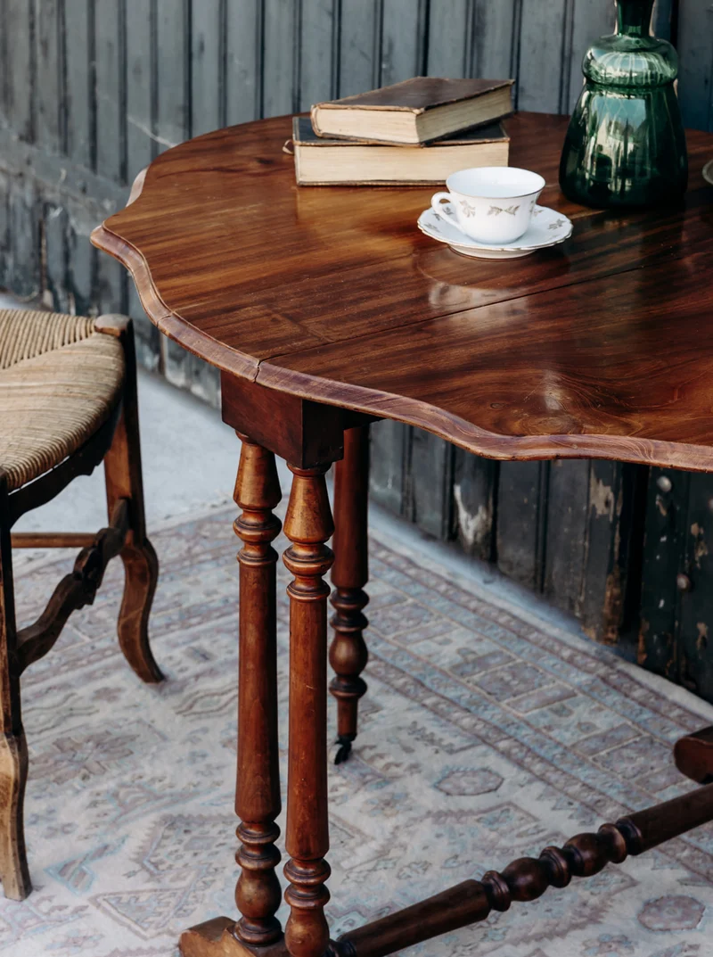 Romy, la table à manger pliante en bois N°339