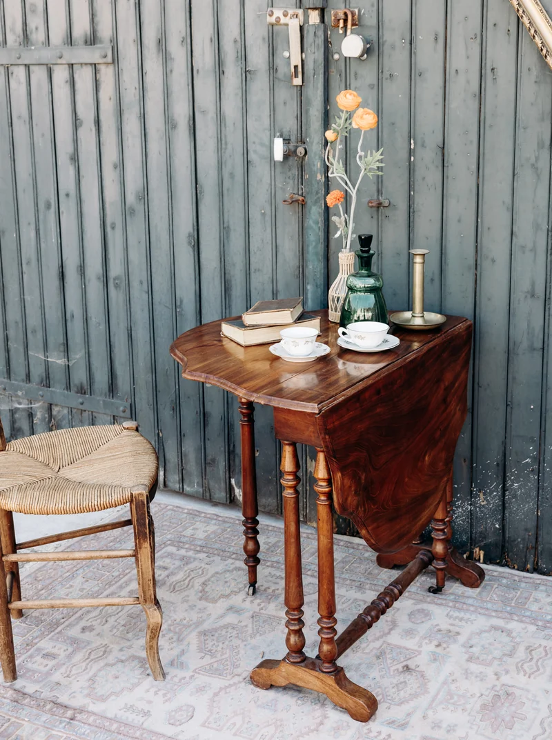 Romy, la table à manger pliante en bois N°339