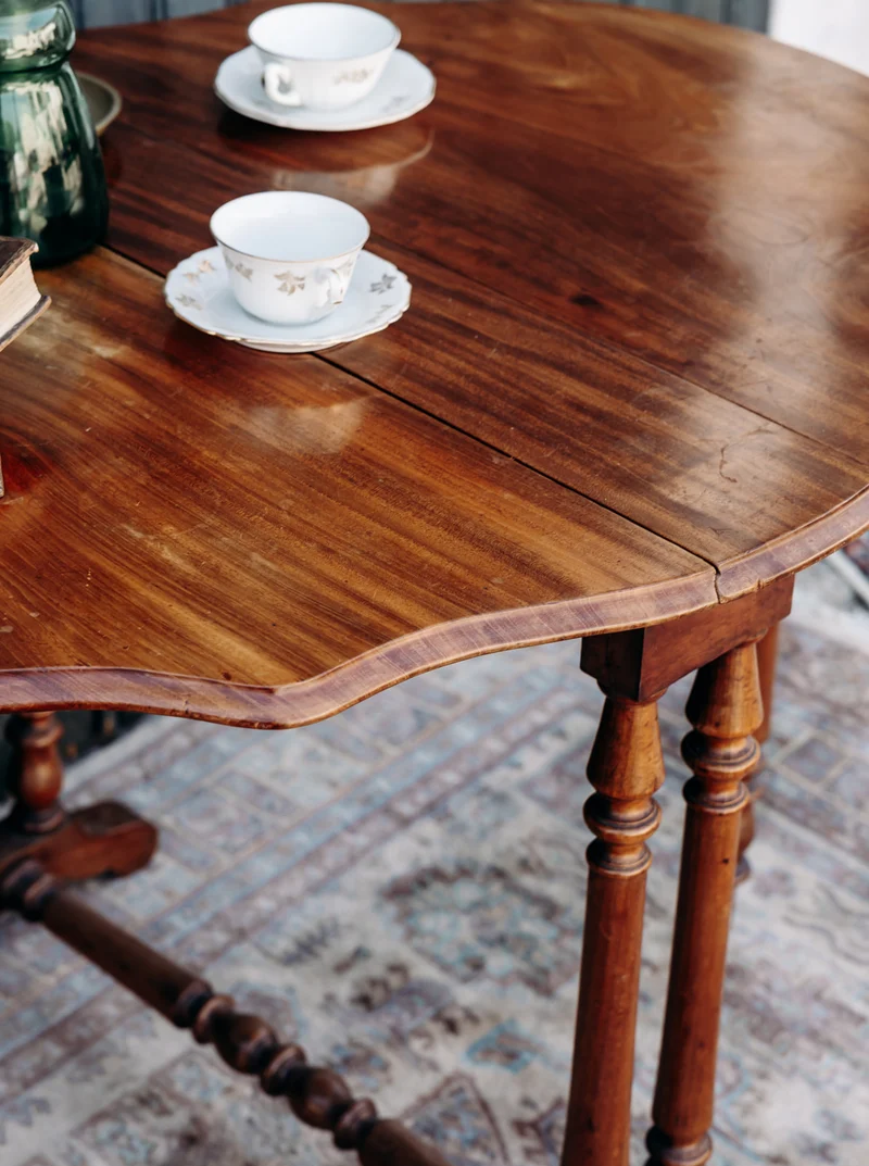 Romy, la table à manger pliante en bois N°339