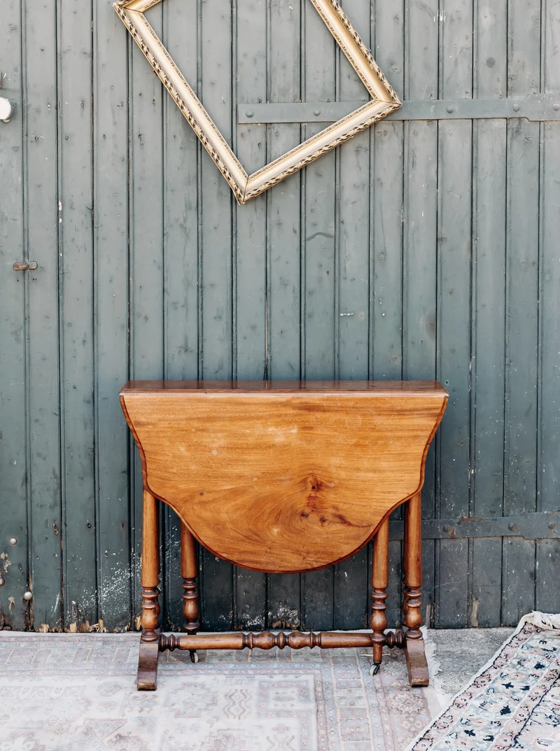 Romy, la table à manger pliante en bois N°339