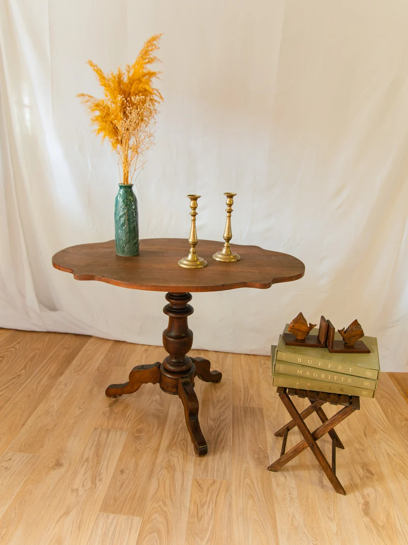 Francine, la table d'appoint en bois N°623