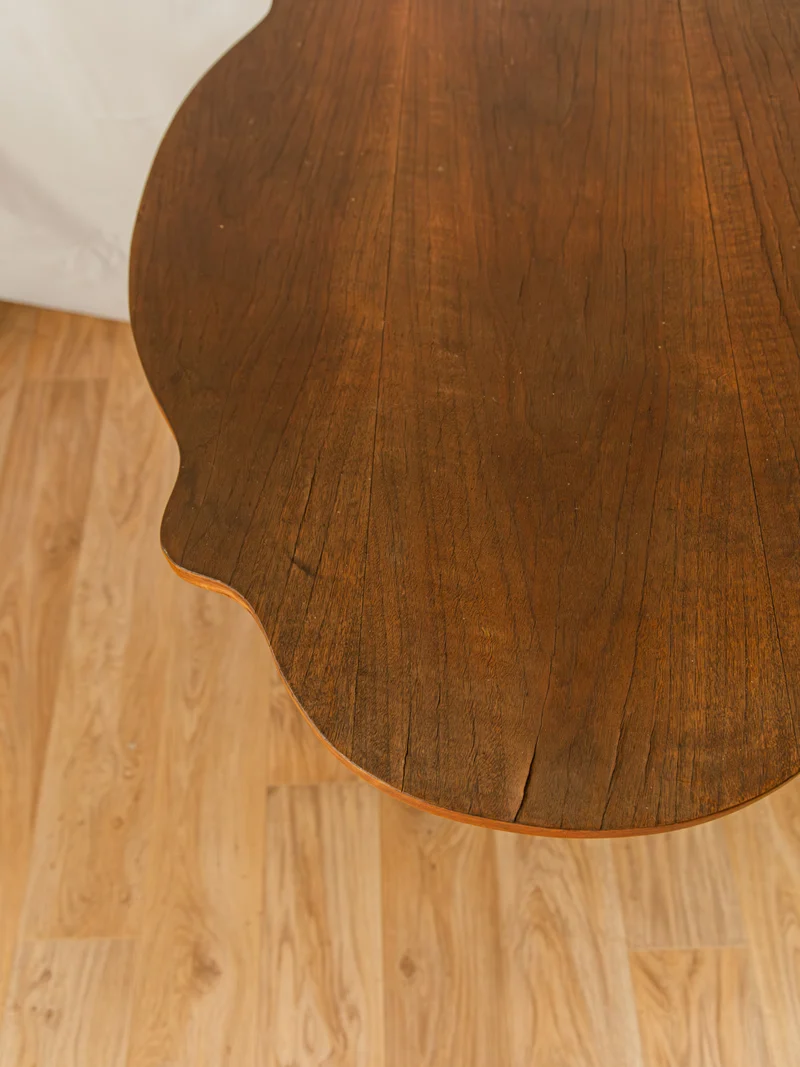Francine, la table d'appoint en bois N°623