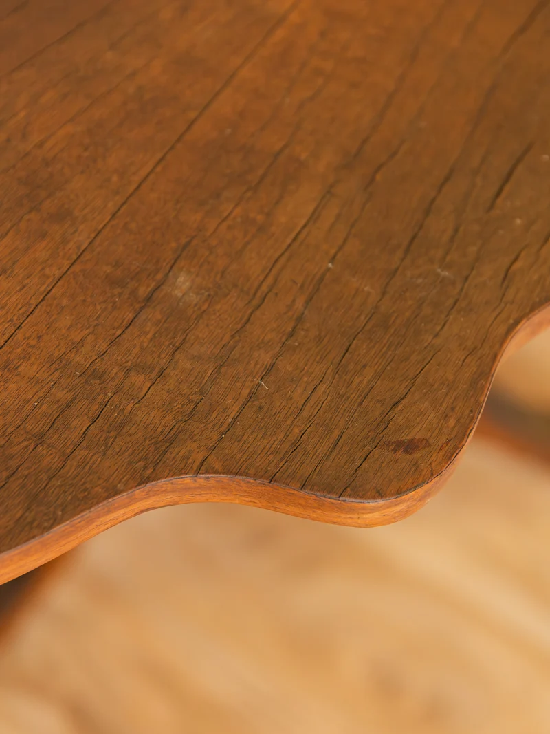 Francine, la table d'appoint en bois N°623