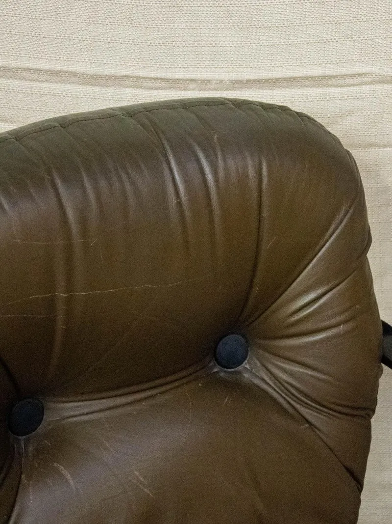 Jakob, le fauteuil KNOLL en simili cuir N°717
