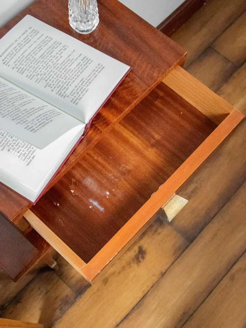 Odile, la table de chevet en bois N°643