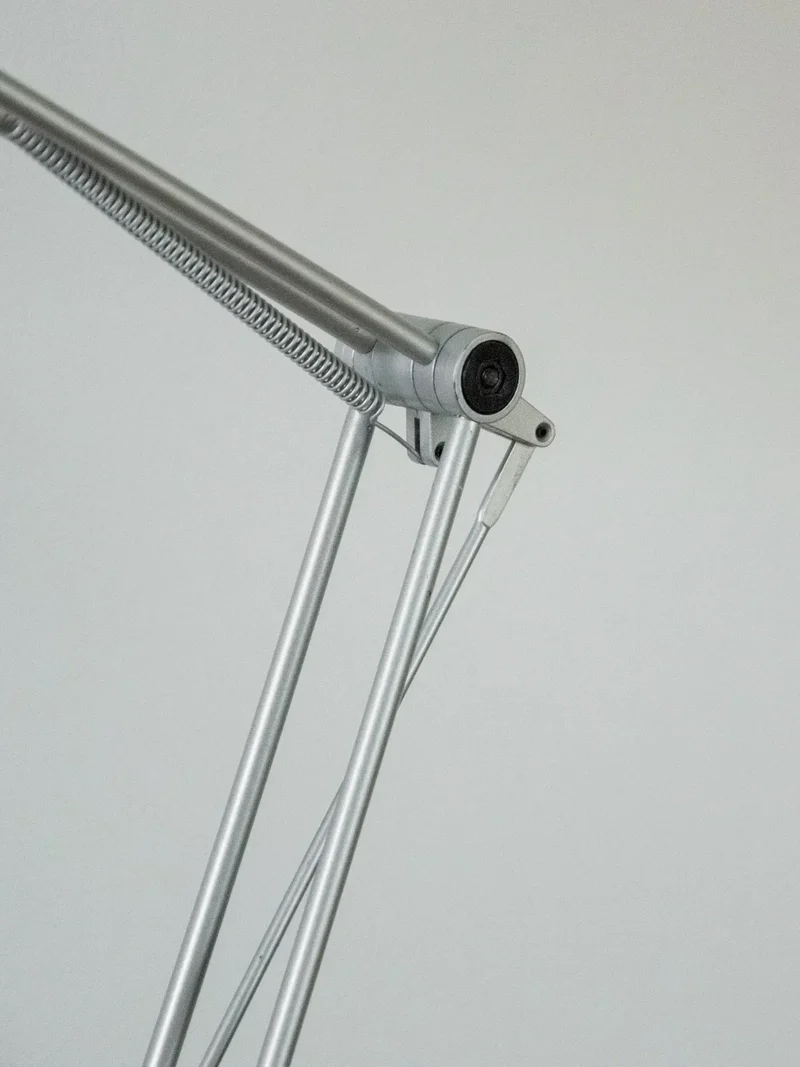 Julien, le lampadaire en métal N°239