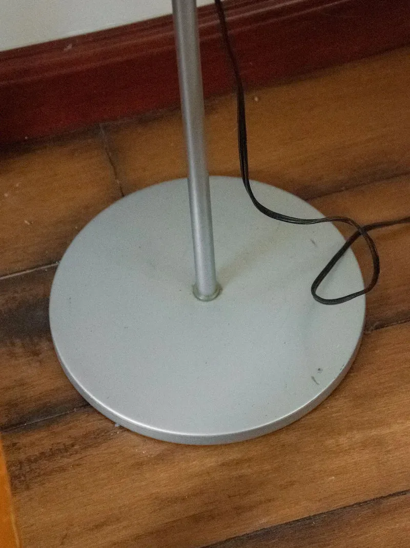 Julien, le lampadaire en métal N°239
