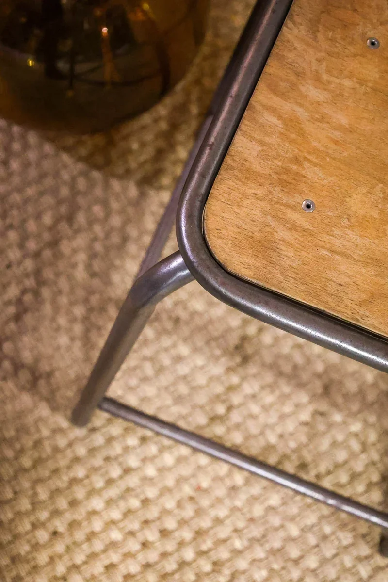 Regis, le tabouret en bois N°776
