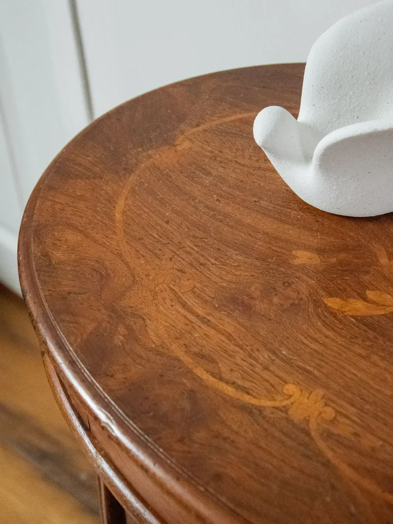 Francine, la table d'appoint en bois N°548
