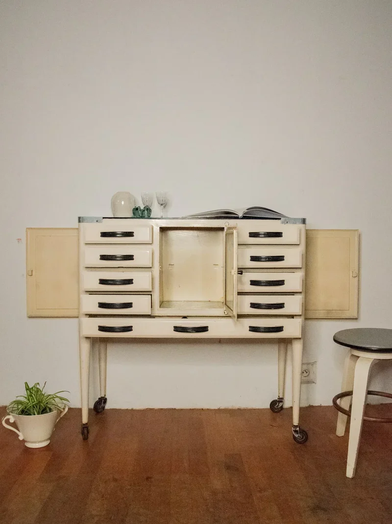 Fernand, le meuble de métier en métal N°172