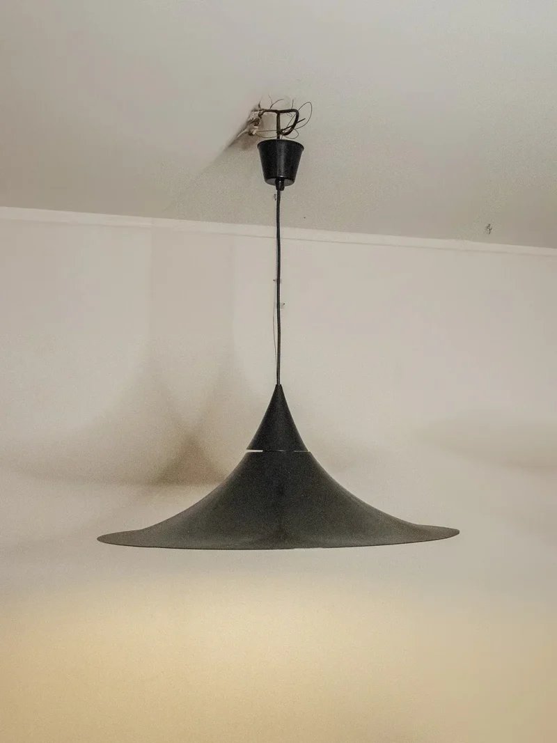 Sonia, la suspension noire en aluminium N°148