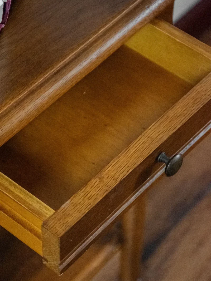 Odile, la table de chevet en bois N°605