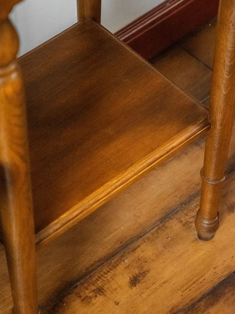 Odile, la table de chevet en bois N°605