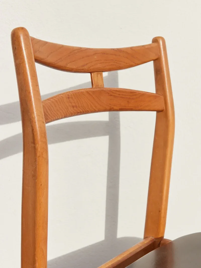 Alma, la paire de chaises en simili cuir N°1045