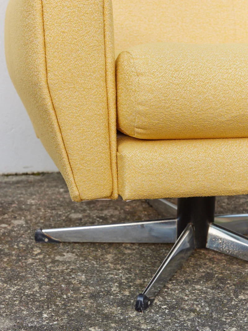 Jakob, le fauteuil en tissu N°708