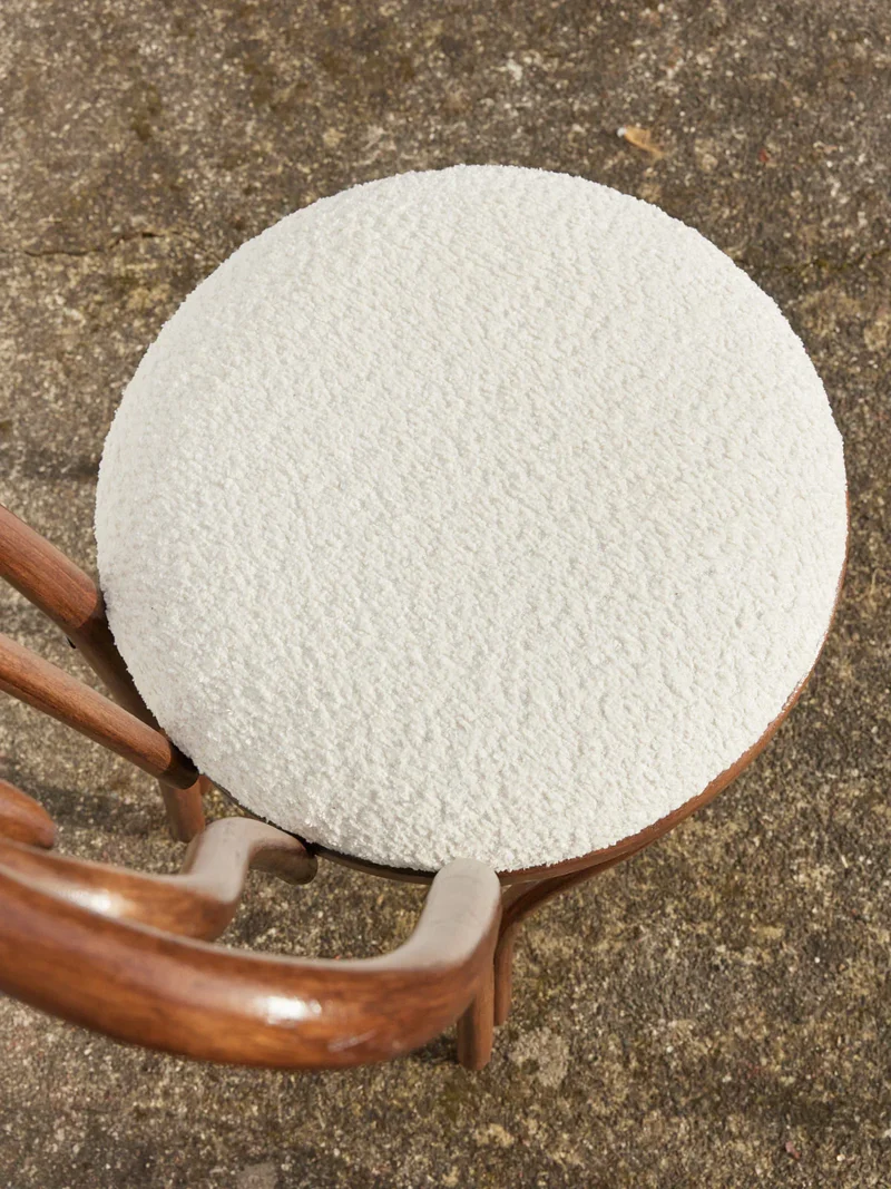 Claude, le lot de 6 chaises en bois N°784