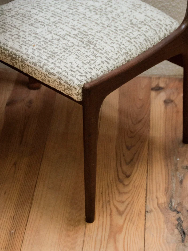 Alma, la paire de chaises scandinaves N°1079