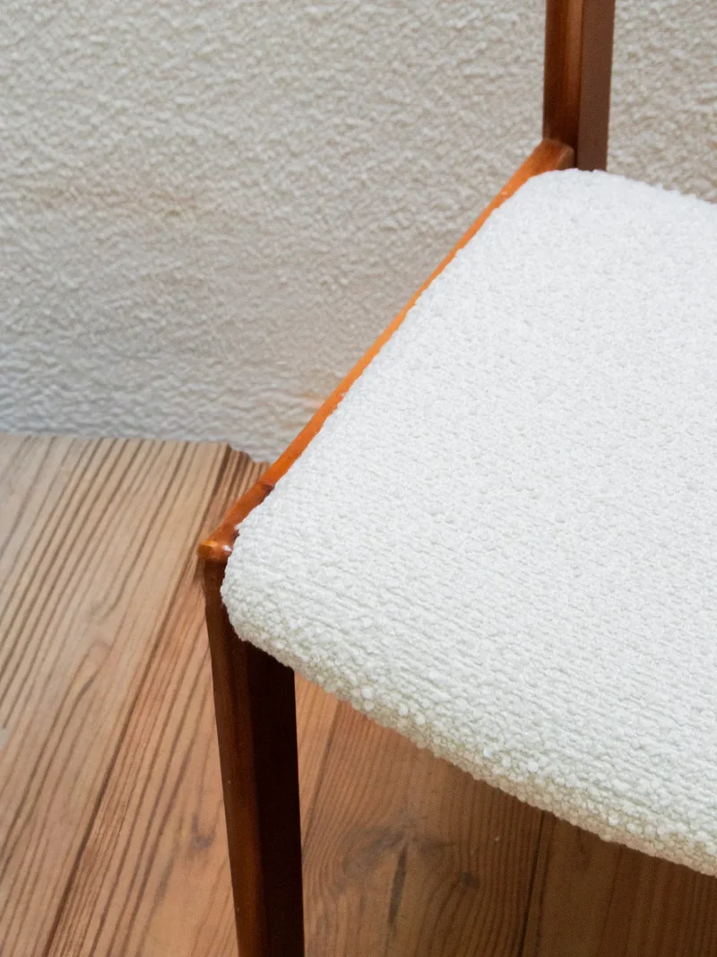 Alma, la paire de chaises en bois et tissu N°1071