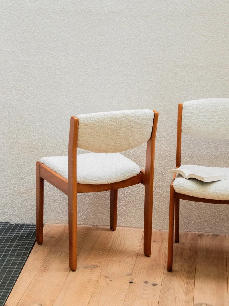 Alma, la paire de chaises en bois et tissu N°1071