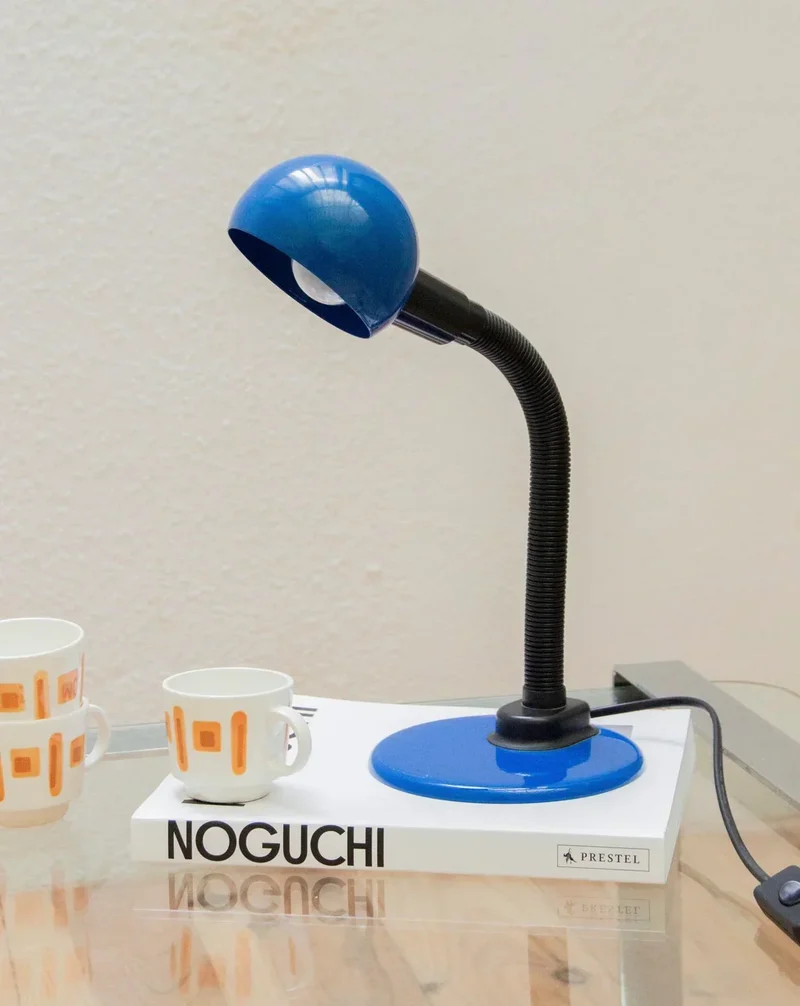 Julia, la lampe bleue amovible N°543