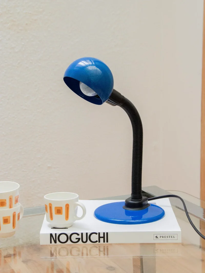 Julia, la lampe bleue amovible N°543