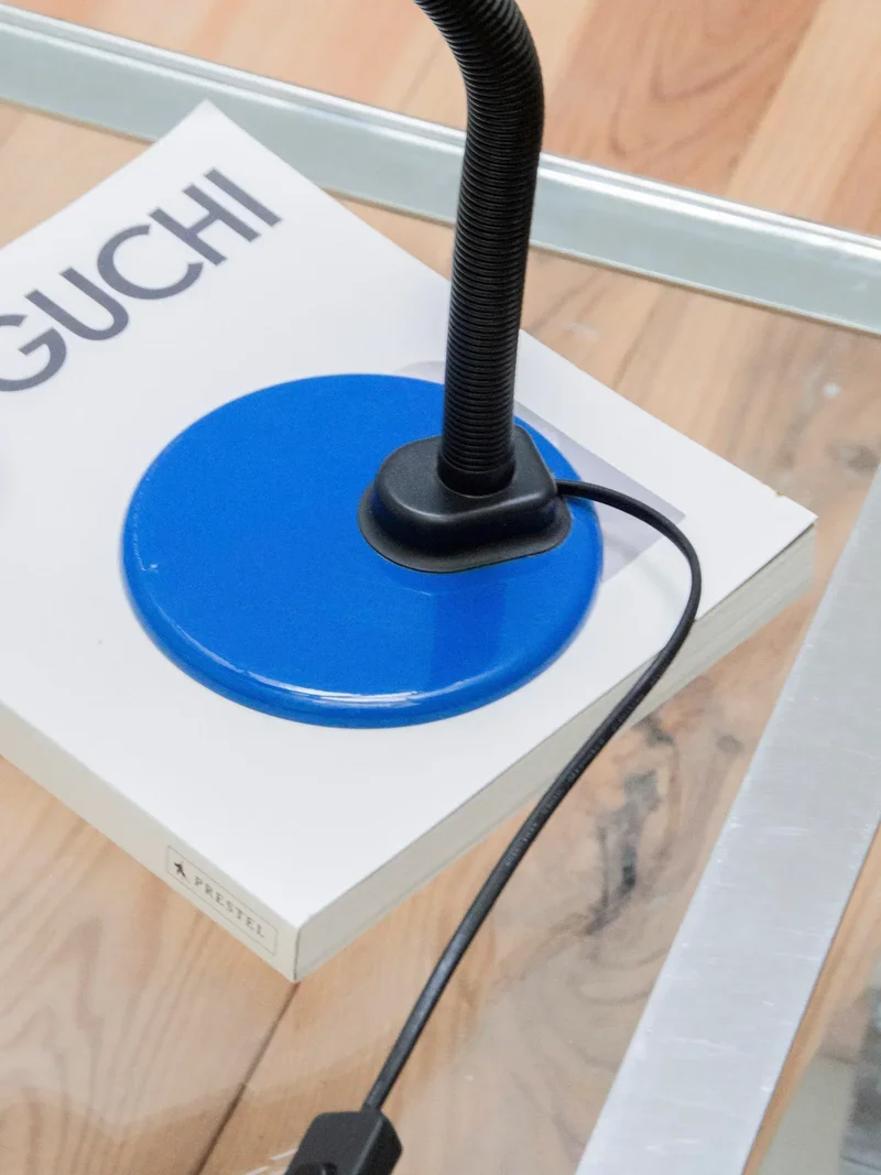 Julia, la lampe bleue amovible N°543