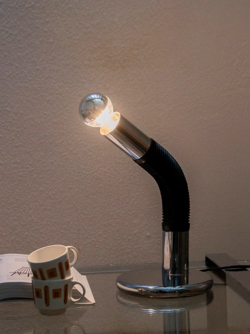 Julia, la lampe à poser E. Bellini N°540