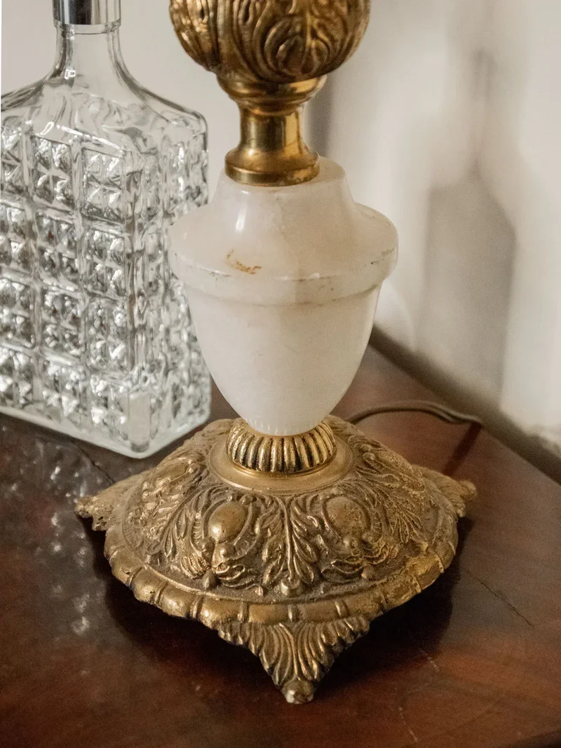 Suzanne, la lampe à poser en pierre N°425