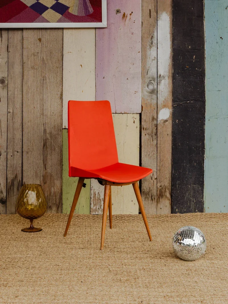 Alma, la paire de chaises en bois N°1059