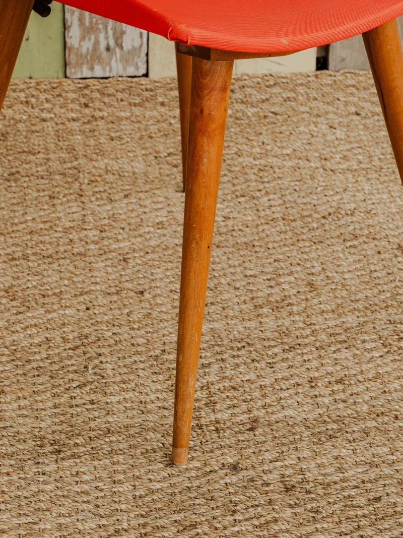 Alma, la paire de chaises en bois N°1059