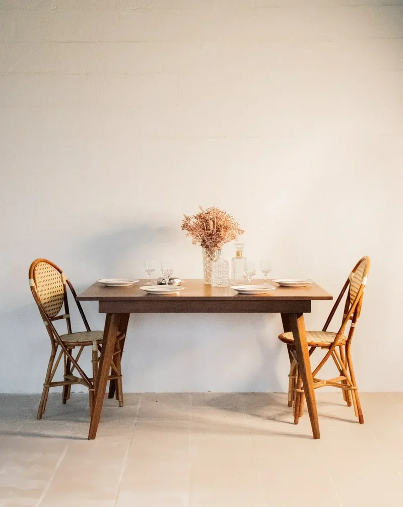 Karla, la table à manger en bois N°1021