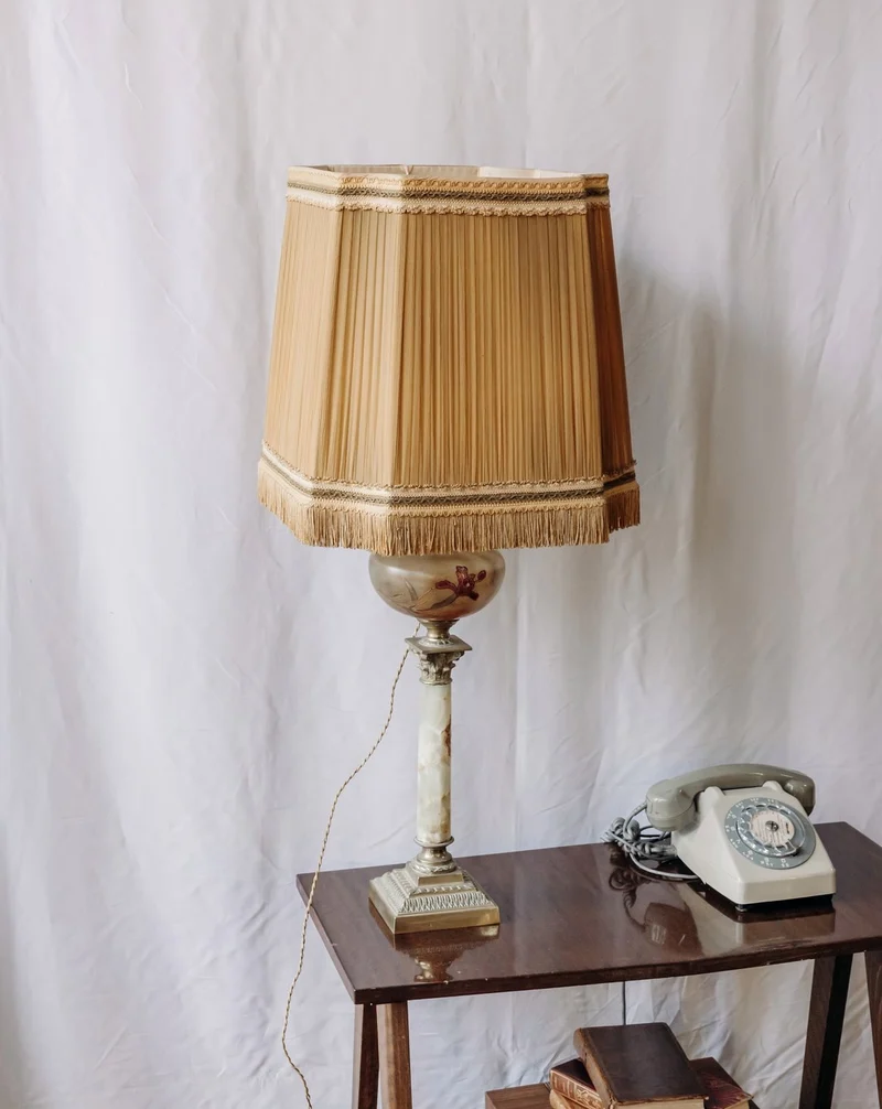 Julia, la grande lampe à poser en onyx N°529