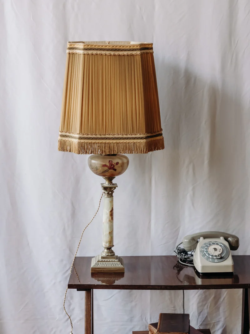 Julia, la grande lampe à poser en onyx N°529