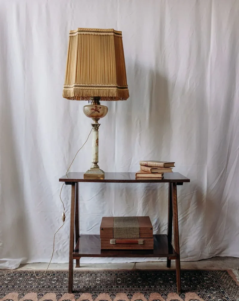 Hanna, la table d'appoint en bois N°696